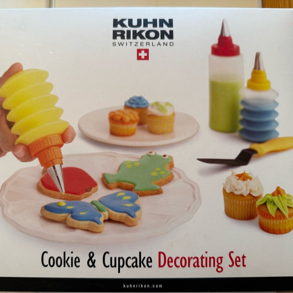 Kuhn Rikon Cookie & Cupcake Decorating Set - Yellow